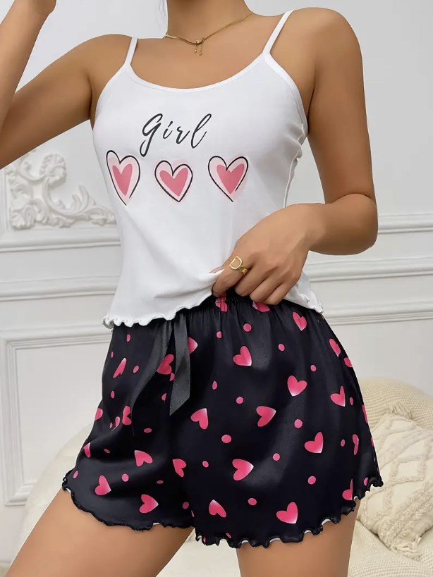 Pijama casual con estampado de corazón